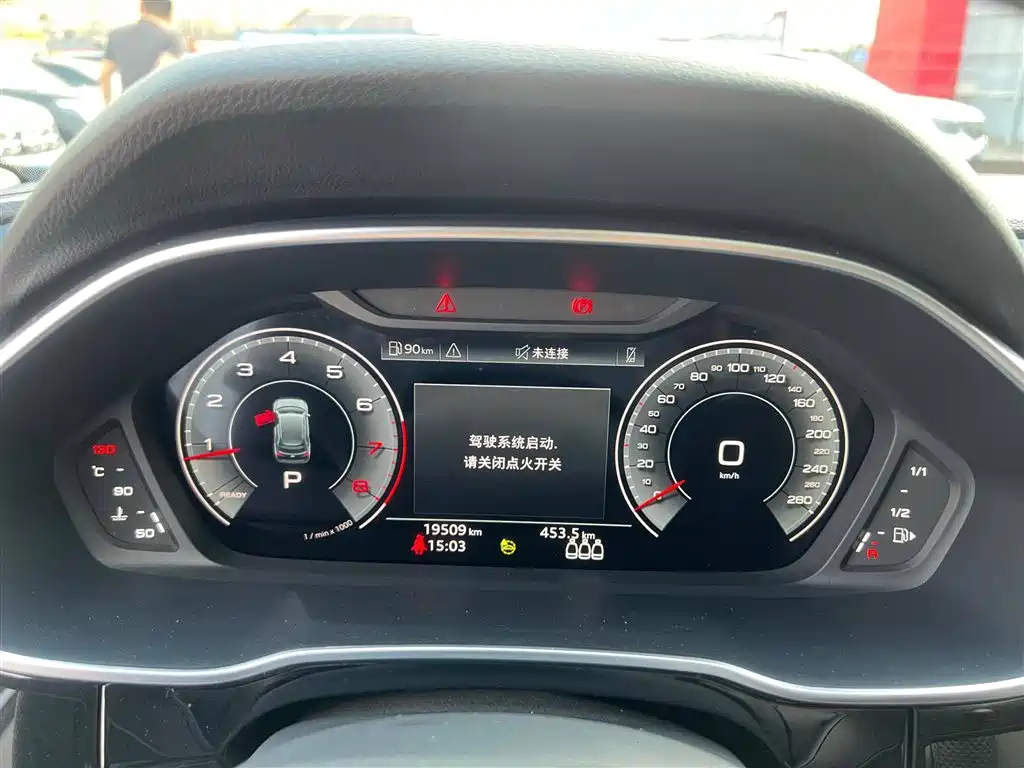 Audi Q3 2022 — фото 15