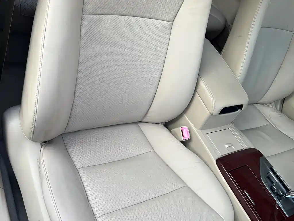 Toyota Camry 2014 — фото 12