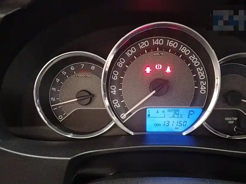 Toyota Corolla 2015 — фото 13