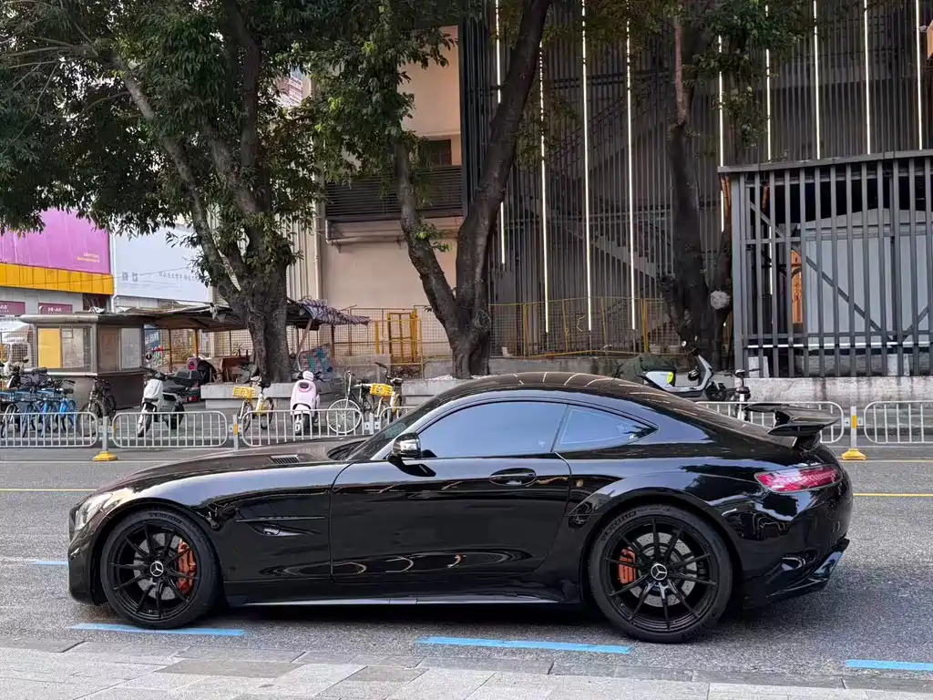 Mercedes-Benz AMG GT 2019 — фото 3