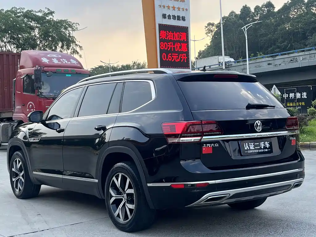 Volkswagen Teramont 2018 — фото 10
