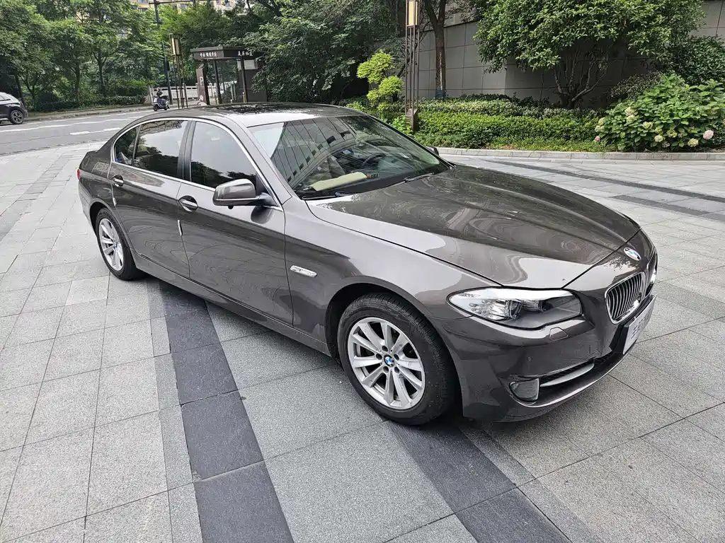 BMW 5 Series 2013 — фото 3