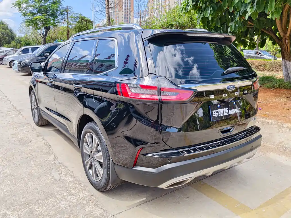 Ford Edge 2022 — фото 4