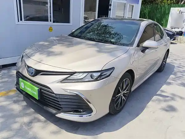 Toyota Camry 2021