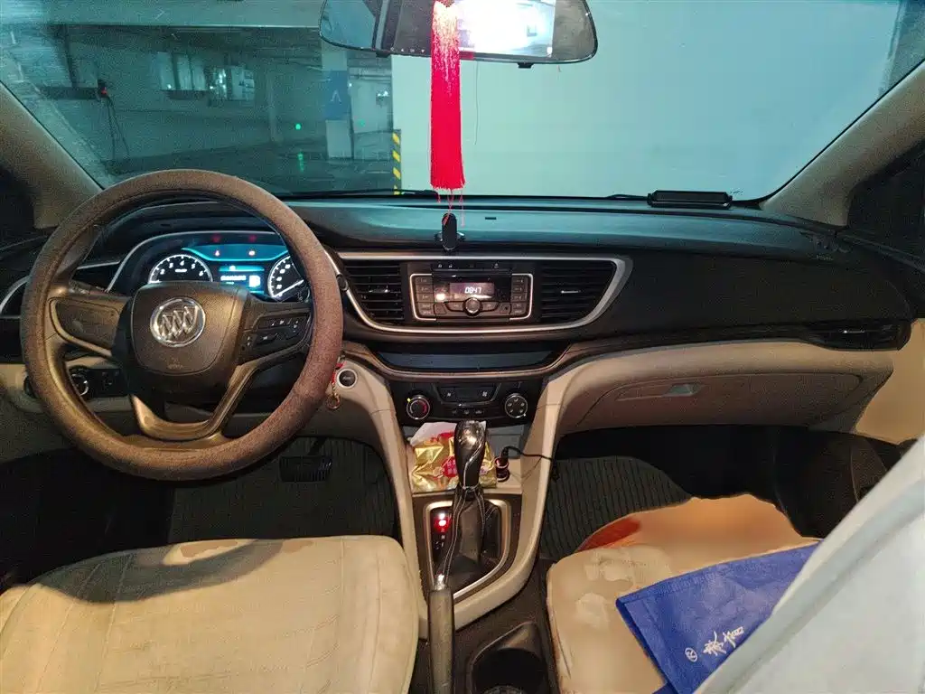 Buick Excelle 2015 — фото 13