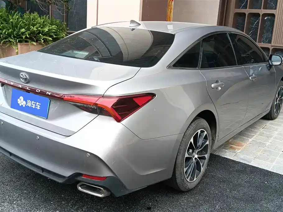 Toyota Avalon 2022 — фото 3
