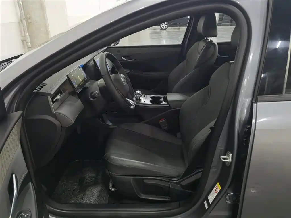 BYD Qin PLUS 2025 — фото 10