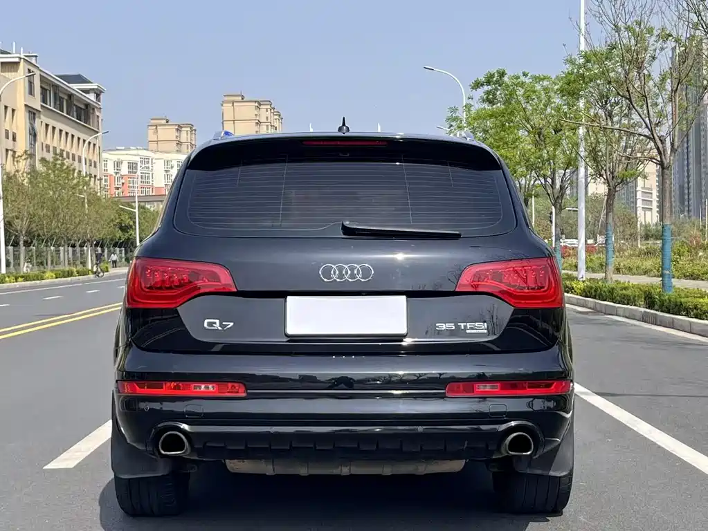 Audi Q7 2014 — фото 8