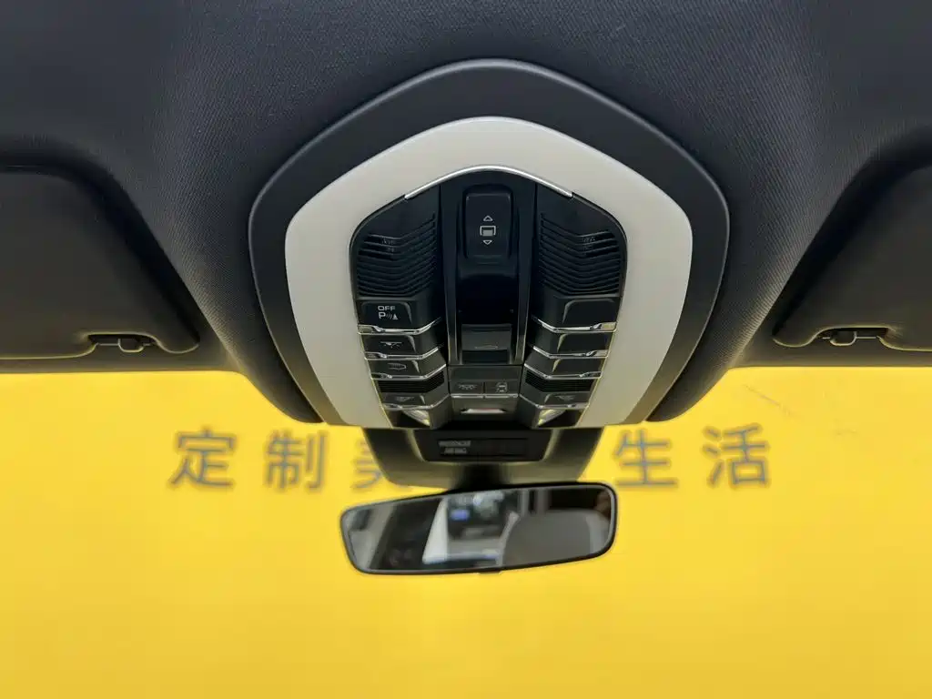 Porsche Macan 2020 — фото 26