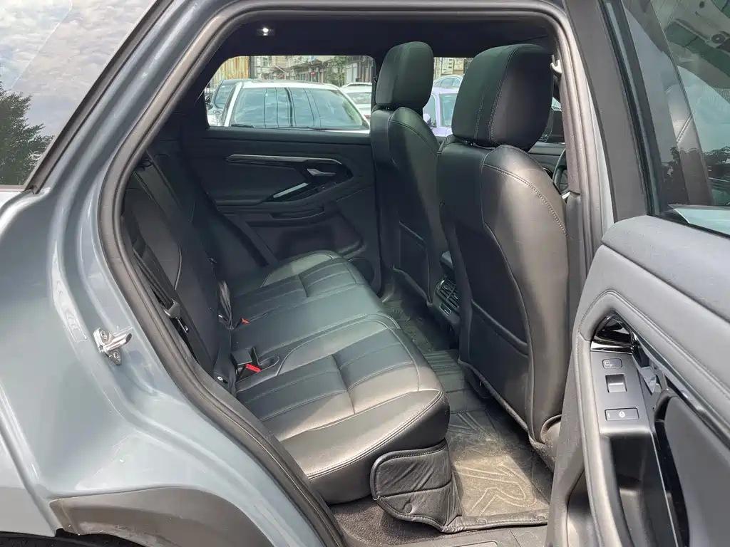 Land Rover Evoque 2020 — фото 11