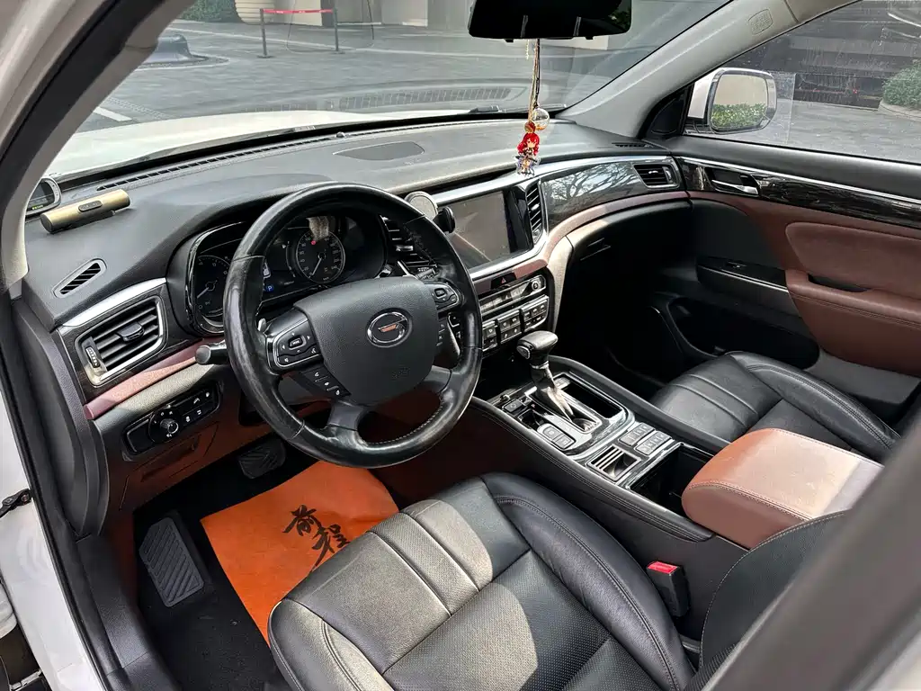 GAC Motor Trumpchi GS8 2019 — фото 8