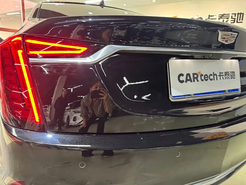 Cadillac CT6 2021 — фото 21