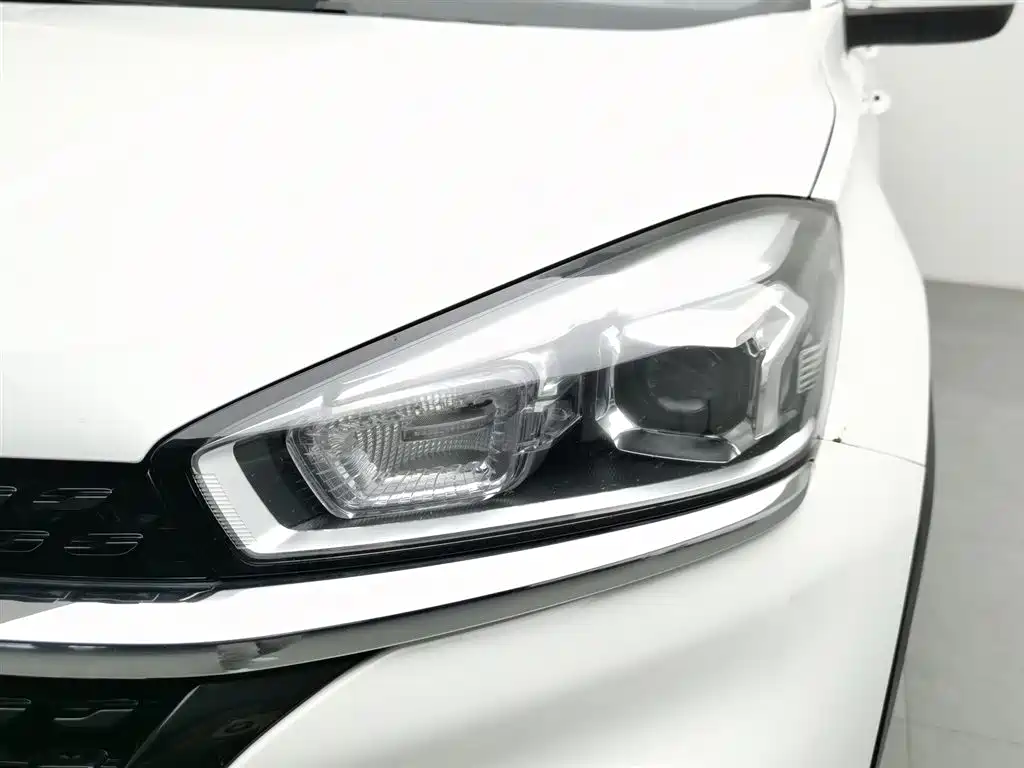 Chery Tiggo 8 2018 — фото 7