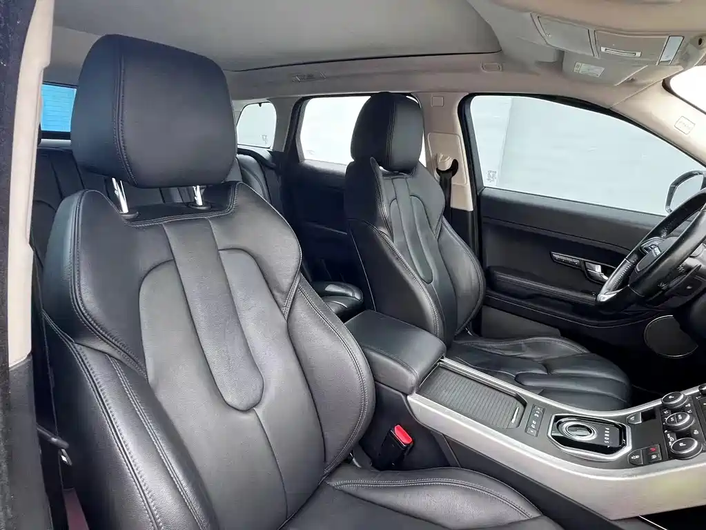 Land Rover Evoque 2015 — фото 17