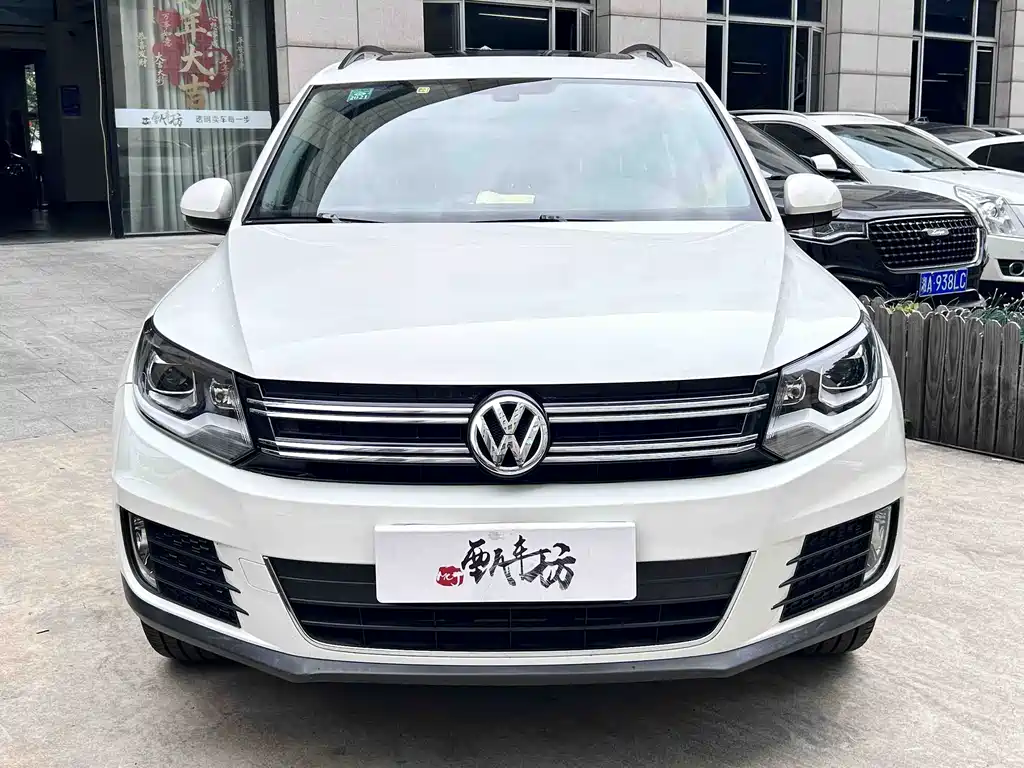 Volkswagen Tiguan 2017 — фото 2