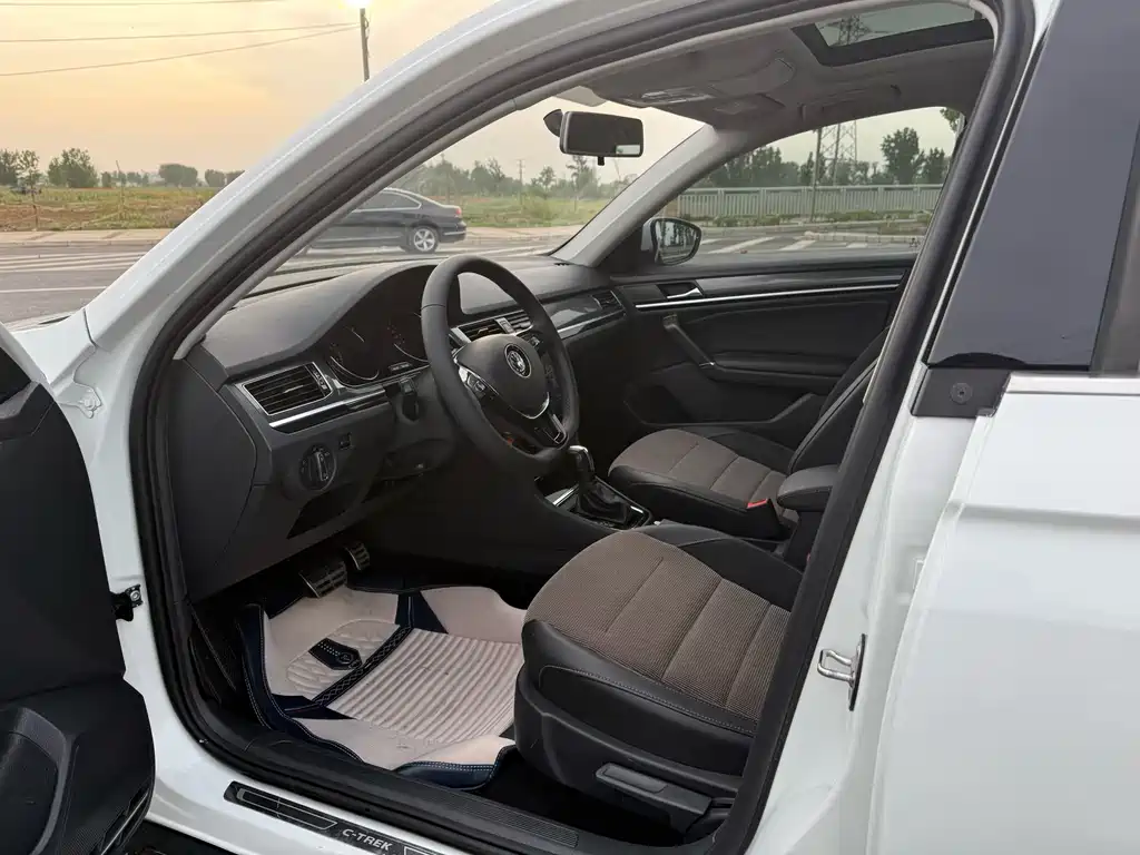 Volkswagen C-Trek 2018 — фото 5