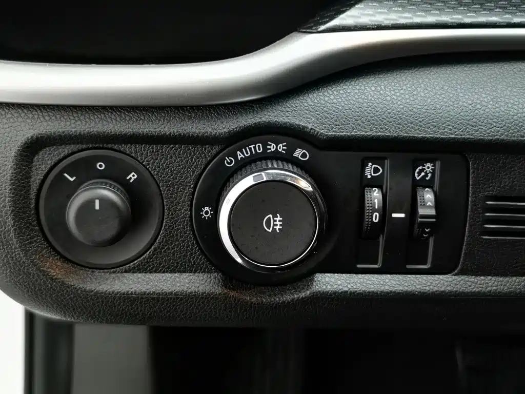 Buick Excelle 2021 — фото 21