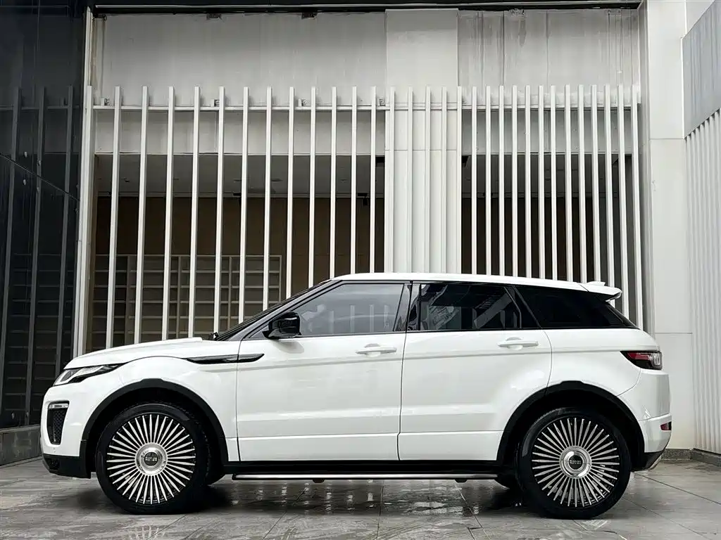 Land Rover Evoque 2017 — фото 3