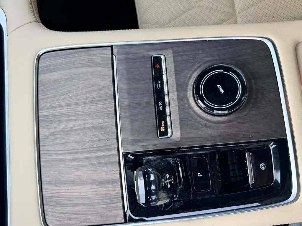 Geely Xingyue L 2025 — фото 21