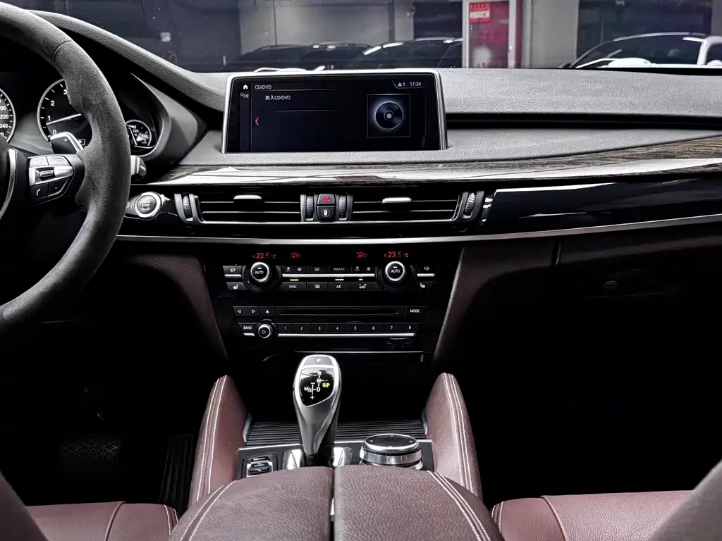 BMW X5 2017 — фото 12