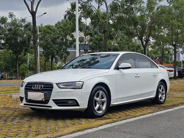 Audi A4L 2013