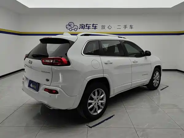 Jeep Cherokee 2018