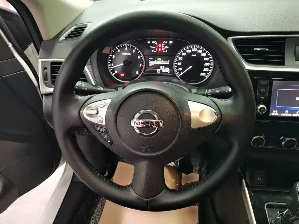 Nissan Sylphy 2017 — фото 11