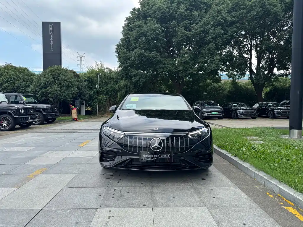 Mercedes-Benz EQS AMG 2025 — фото 18