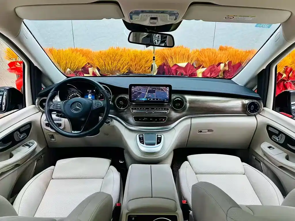 Mercedes-Benz V-Class 2023