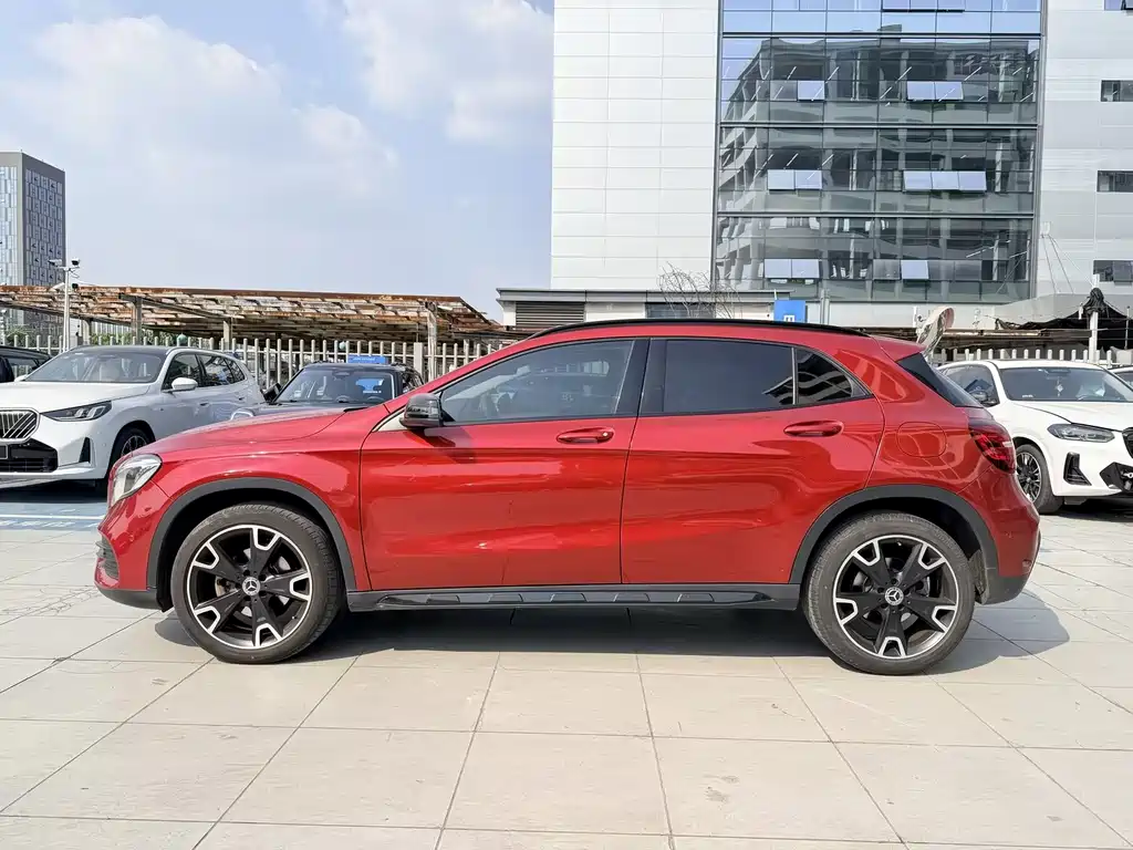 Mercedes-Benz GLA 2018 — фото 5