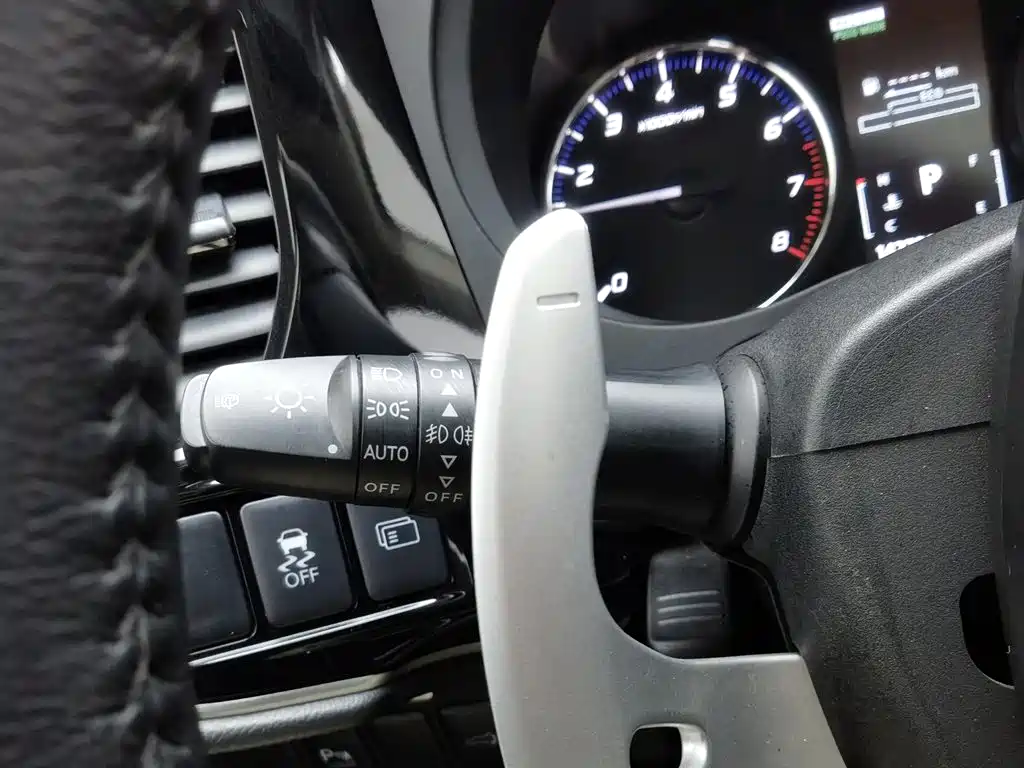 Mitsubishi Outlander 2016 — фото 21