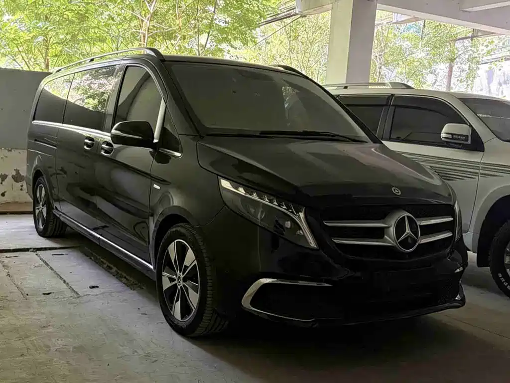 Mercedes-Benz V-Class 2024 — фото 5