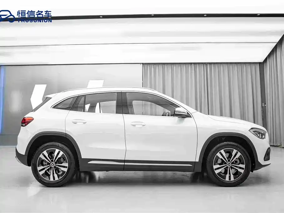 Mercedes-Benz GLA 2023 — фото 4