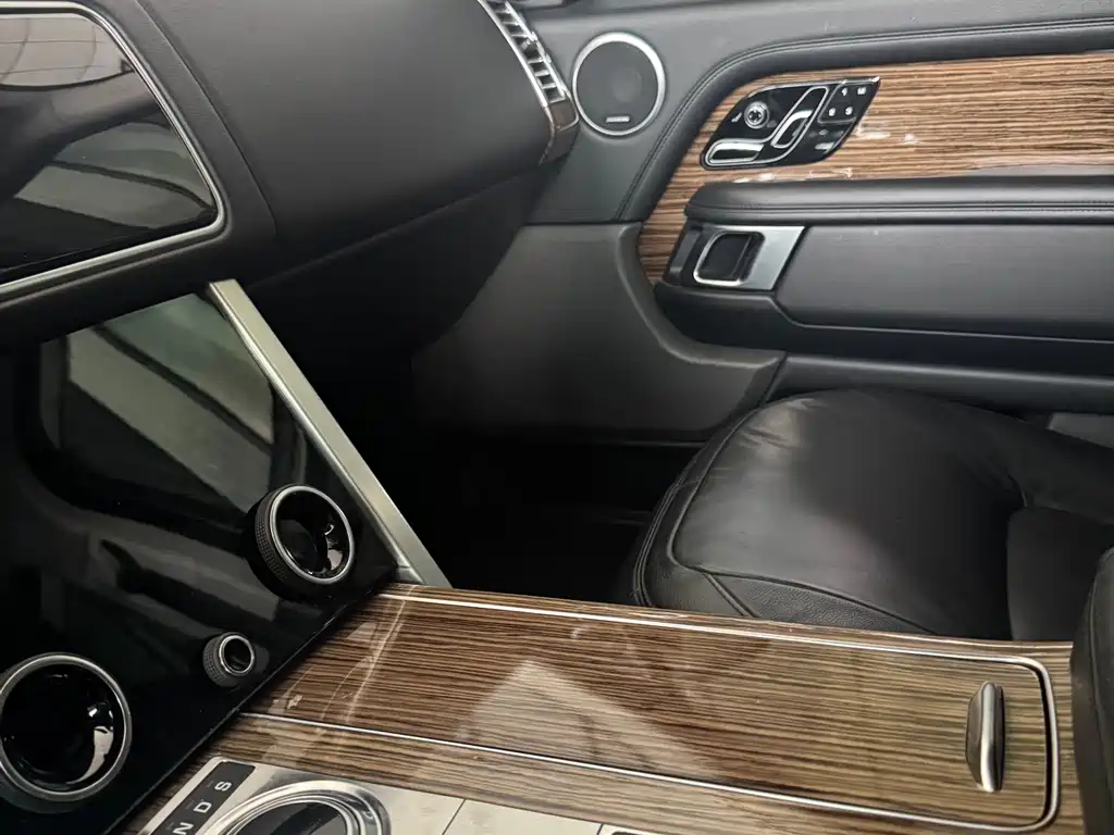 Land Rover Range Rover 2019 — фото 6