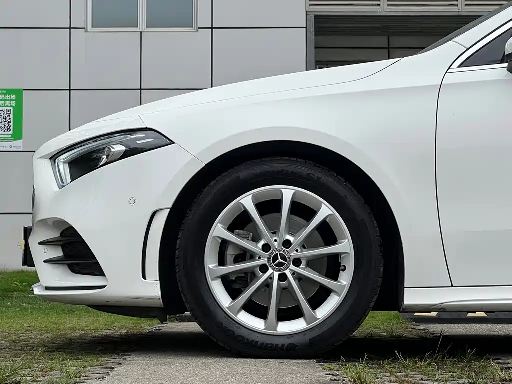 Mercedes-Benz A-Class 2022 — фото 8