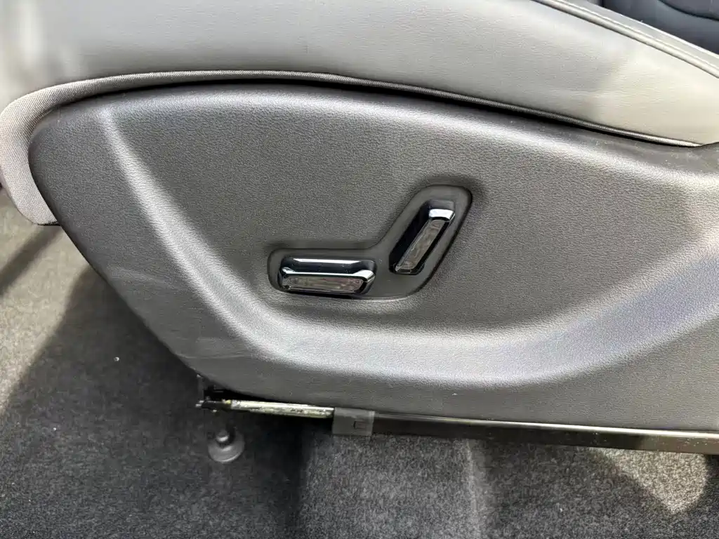 Geely Galaxy Starwish 2025 — фото 16