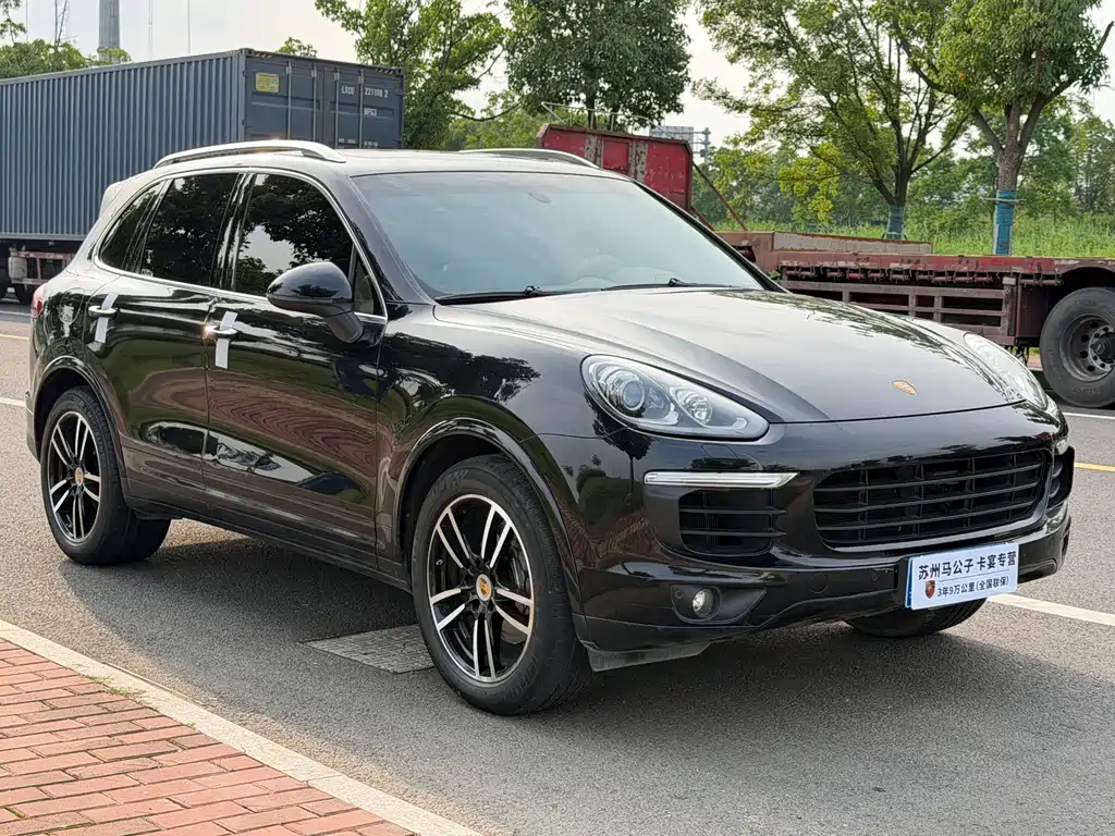Porsche Cayenne 2017 — фото 3