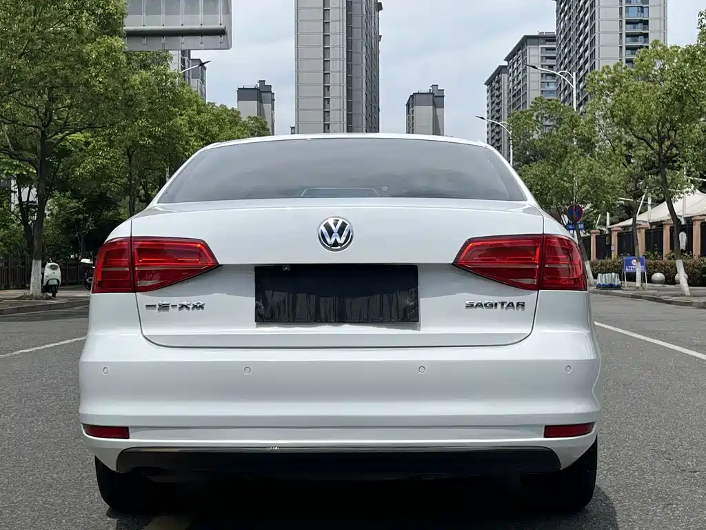 Volkswagen Sagitar 2017 — фото 12