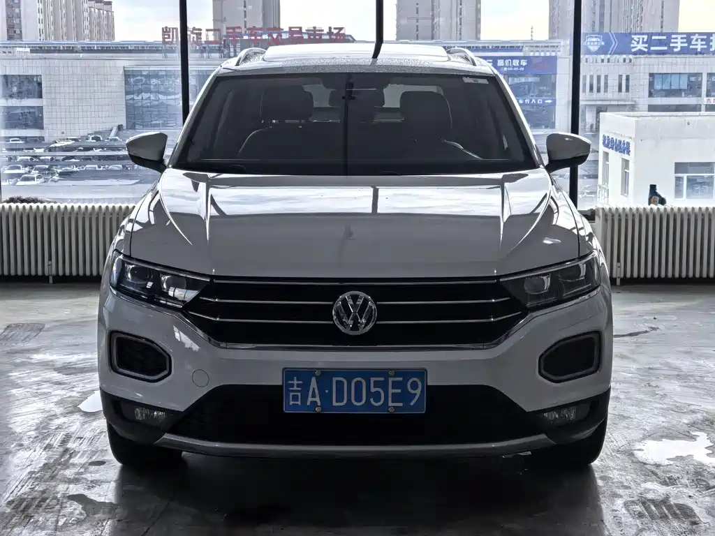 Volkswagen T-Roc 2018 — фото 2