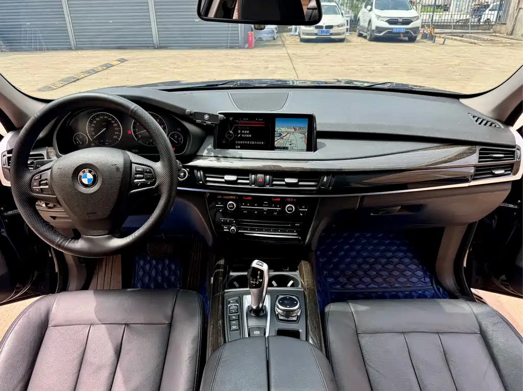 BMW X5 2015 — фото 9