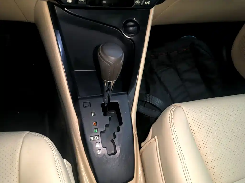 Toyota Vios 2014 — фото 10