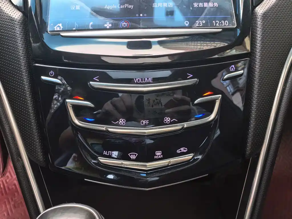 Cadillac XTS 2018 — фото 16