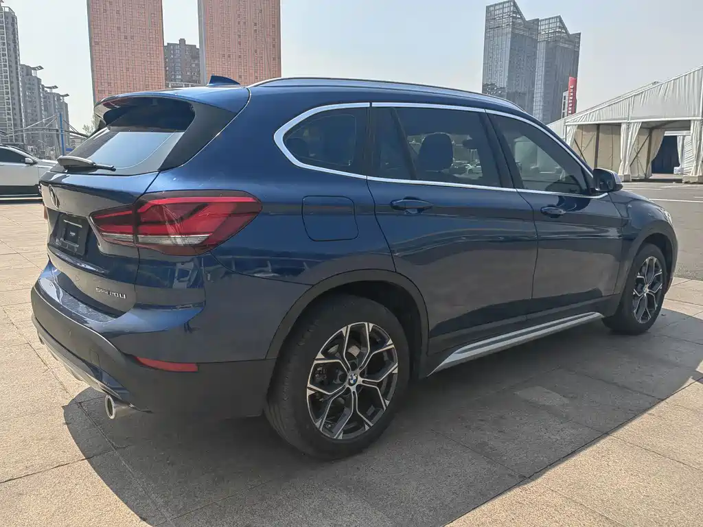 BMW X1 2021 — фото 4