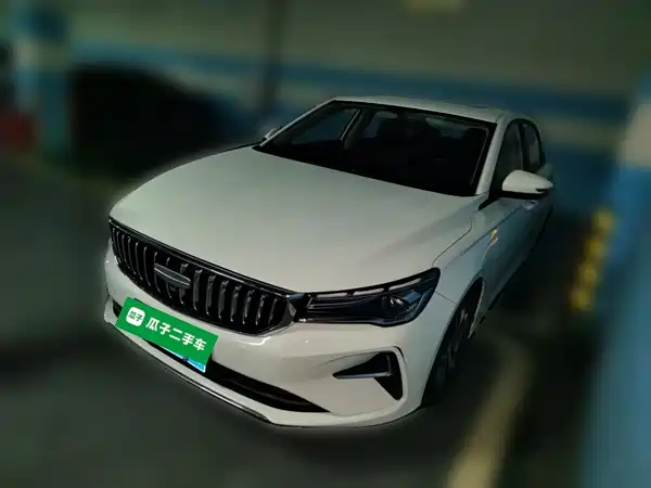 Geely Emgrand 2025