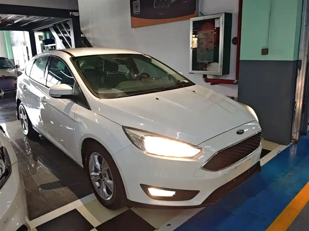 Ford Focus 2016 — фото 4