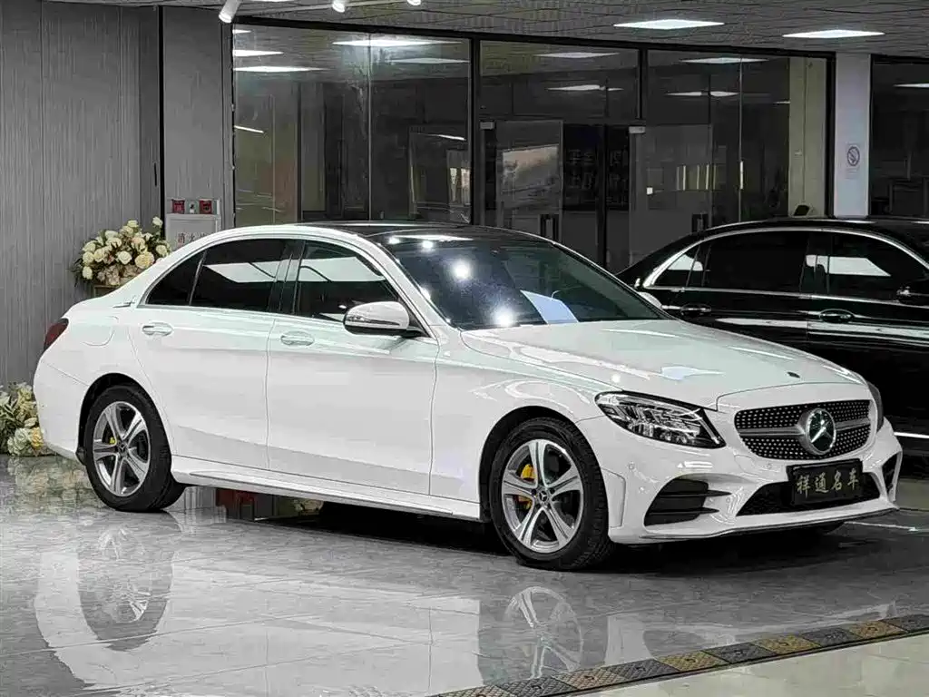 Mercedes-Benz C-Class 2021