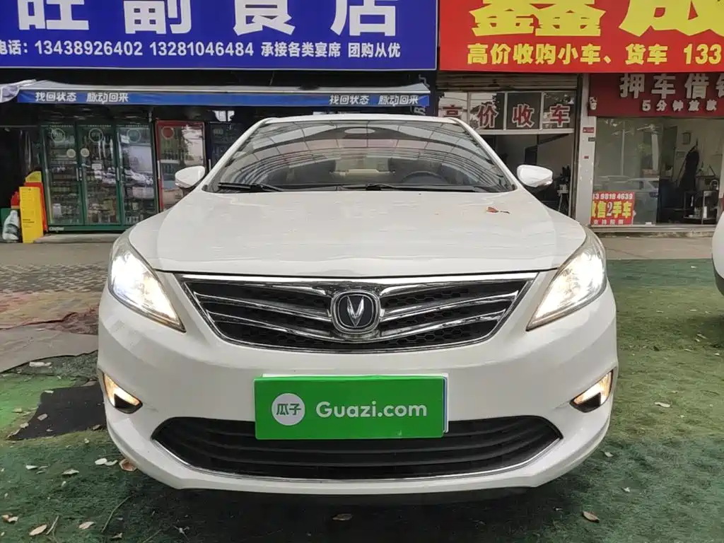 Changan Eado 2016 — фото 3