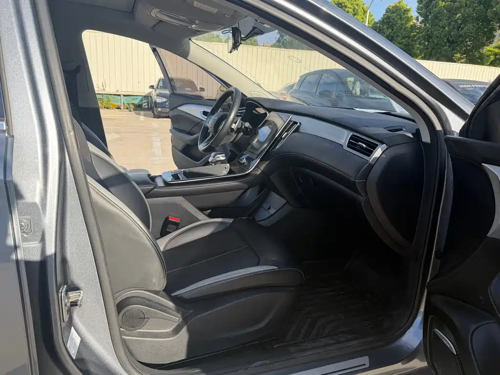 Roewe i6 MAX 2022 — фото 7