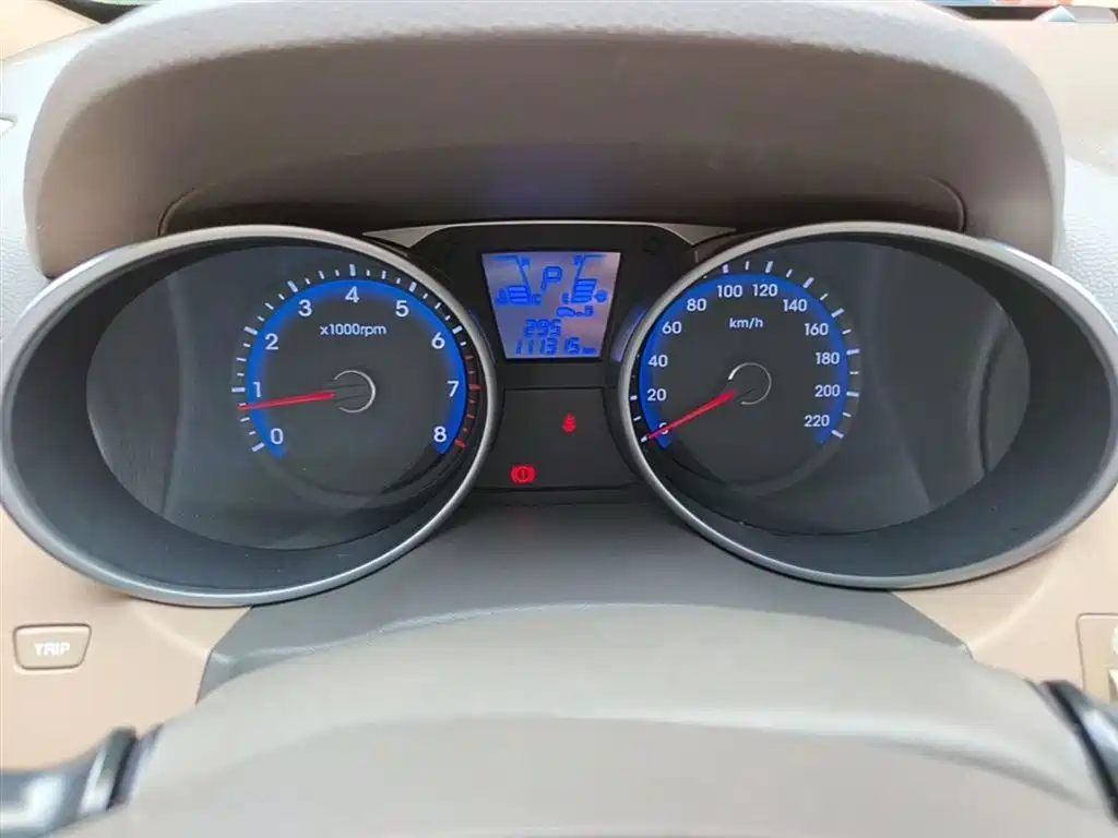 Hyundai ix35 2015 — фото 12