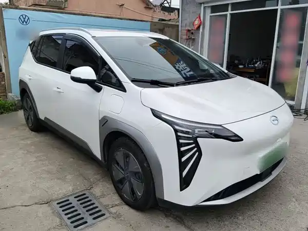 Aion Y 2022